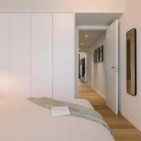 Samarra - 2 Bedrooms And Shared Pool In Areeiro * Lissabon