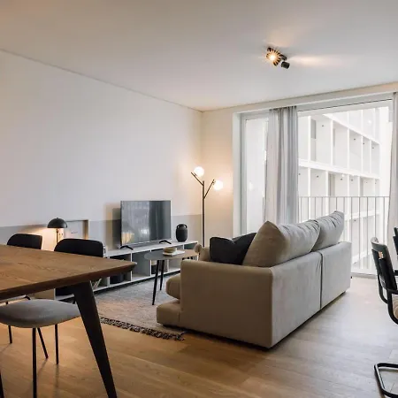 Apartment Samarra - 2 Bedrooms And Shared Pool In Areeiro *